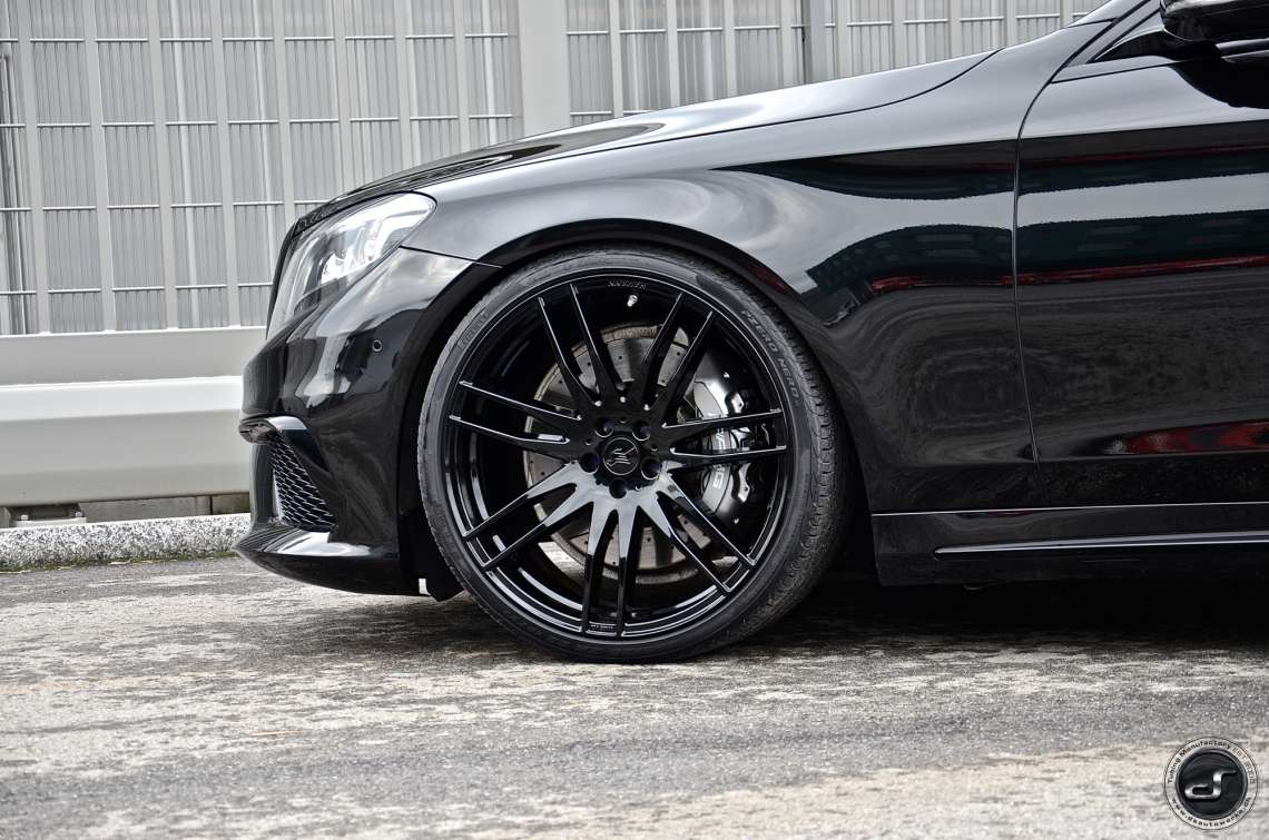 S63 AMG all black DSC_1437.jpg