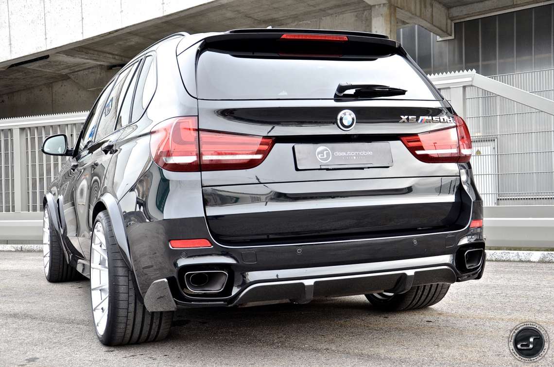 X5 M50d F15 Black Carbon DSC_0770.jpg