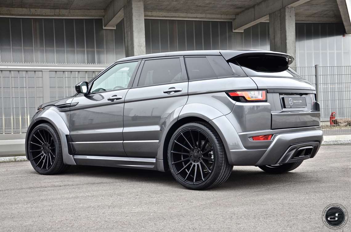 RR EVOQUE WIDEBODY on anniversary evo II DSC_0210.jpg