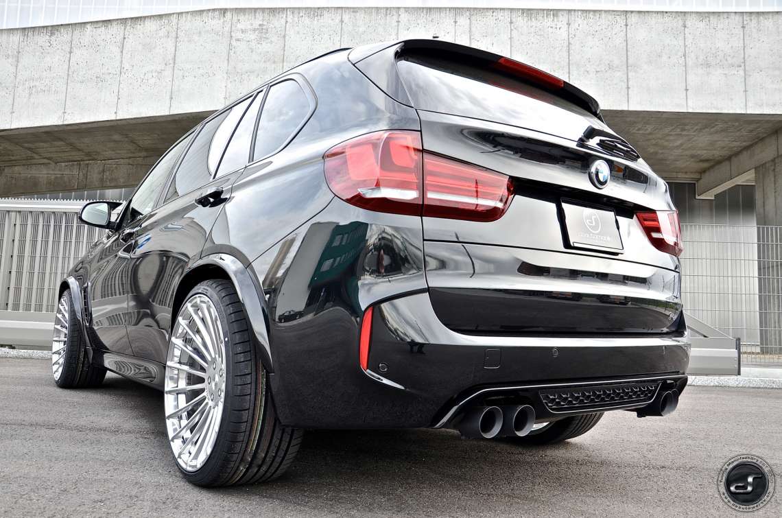 X5M F85 on 23" DSC_8748.jpg