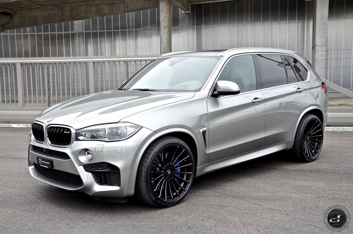 X5M F85 on 22" DSC_8620.jpg