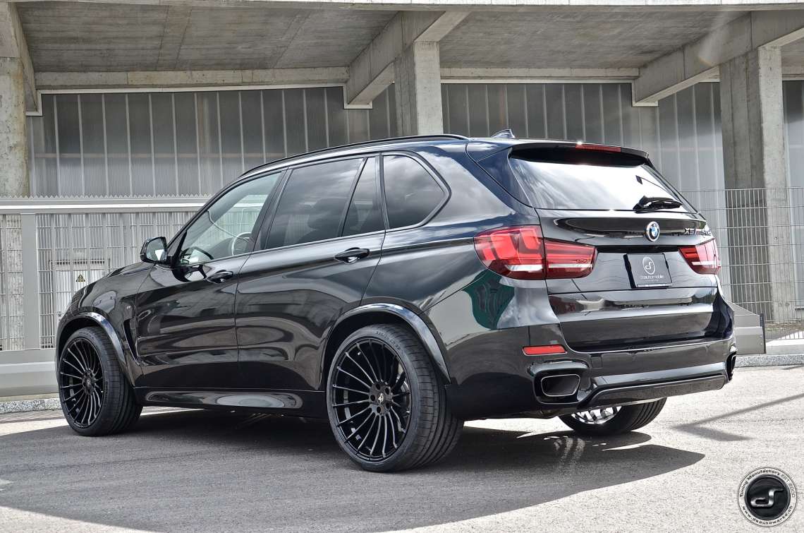X5 M50d F15 Black Series on 22" DSC_8854.jpg