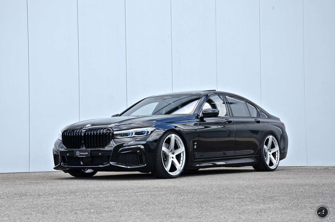 BMW 7 series G11 Facelift on Paragon 22" DSC_3954.jpg