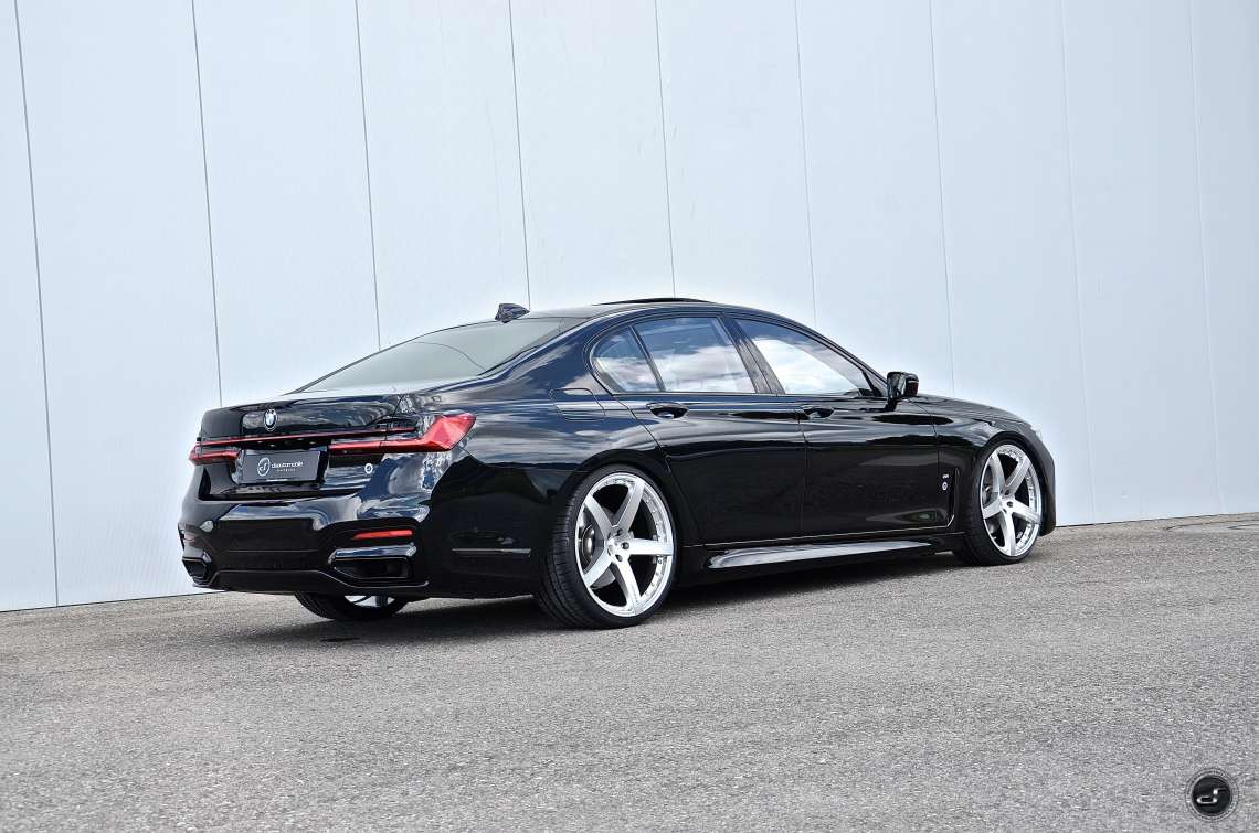 BMW 7 series G11 Facelift on Paragon 22" DSC_3963.jpg