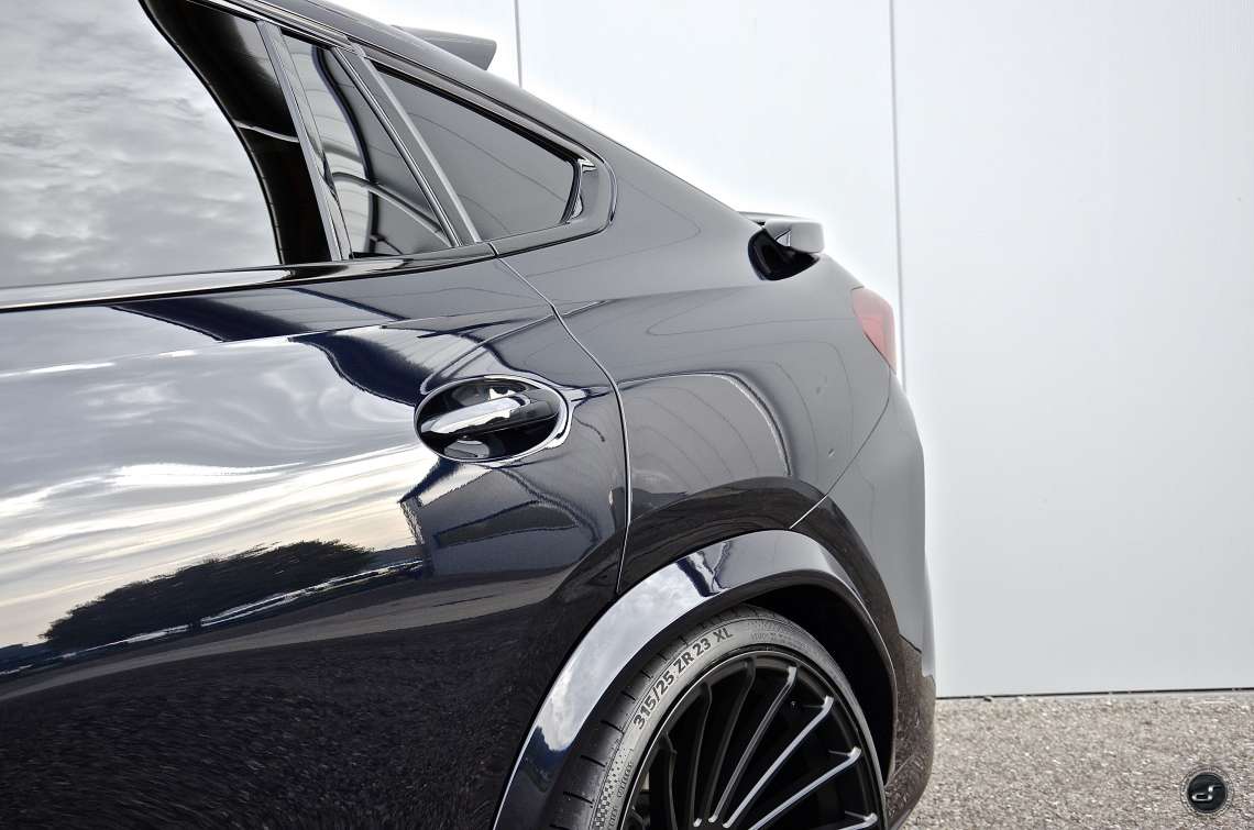 X6 G06 Carbon black on 23" DSC_4241.jpg