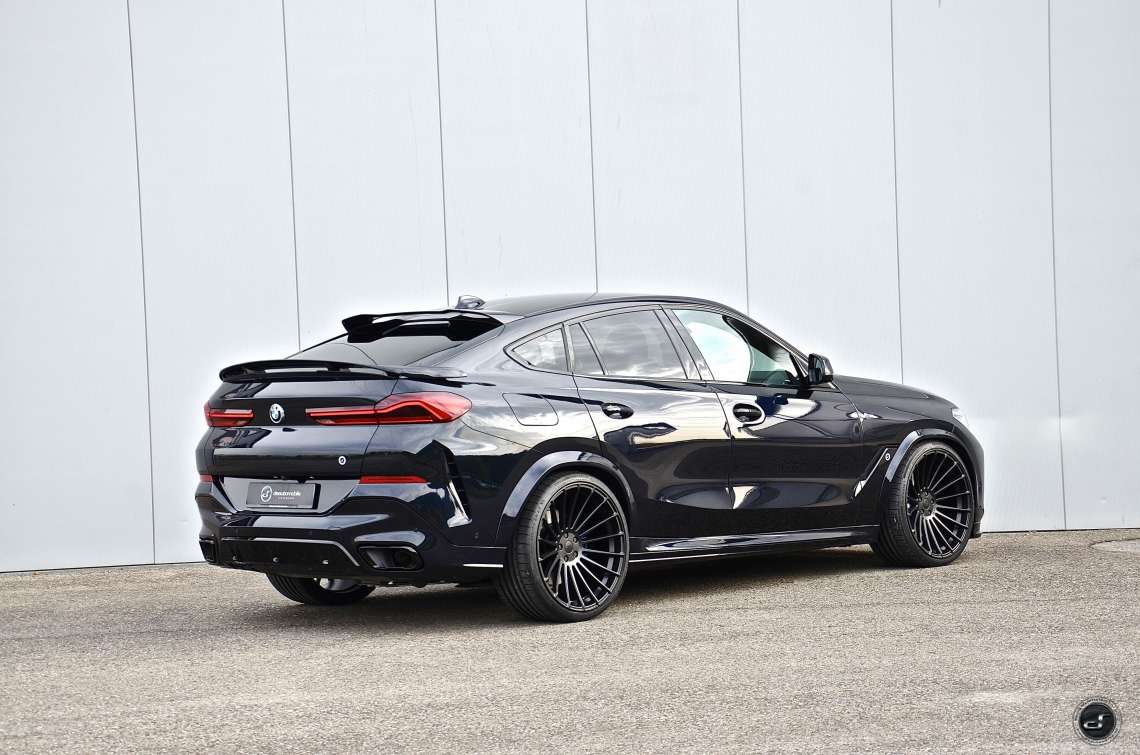 X6 G06 Carbon black on 23" DSC_4250.jpg