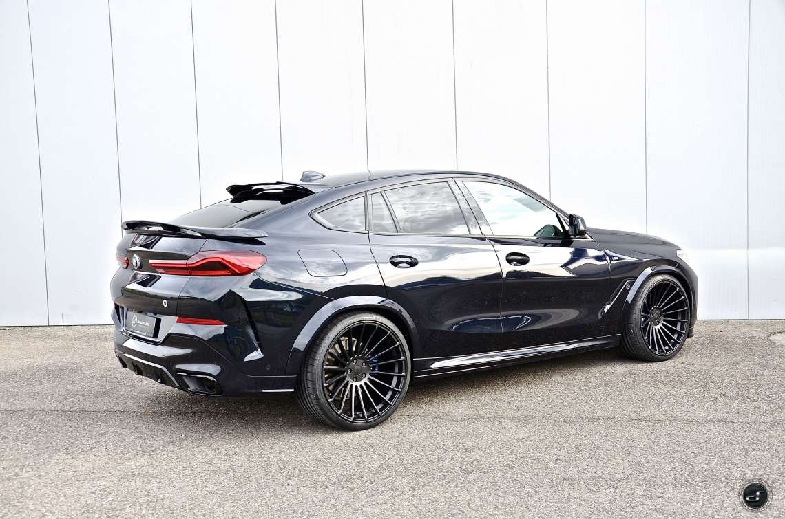 X6 G06 Carbon black on 23" DSC_4261.jpg