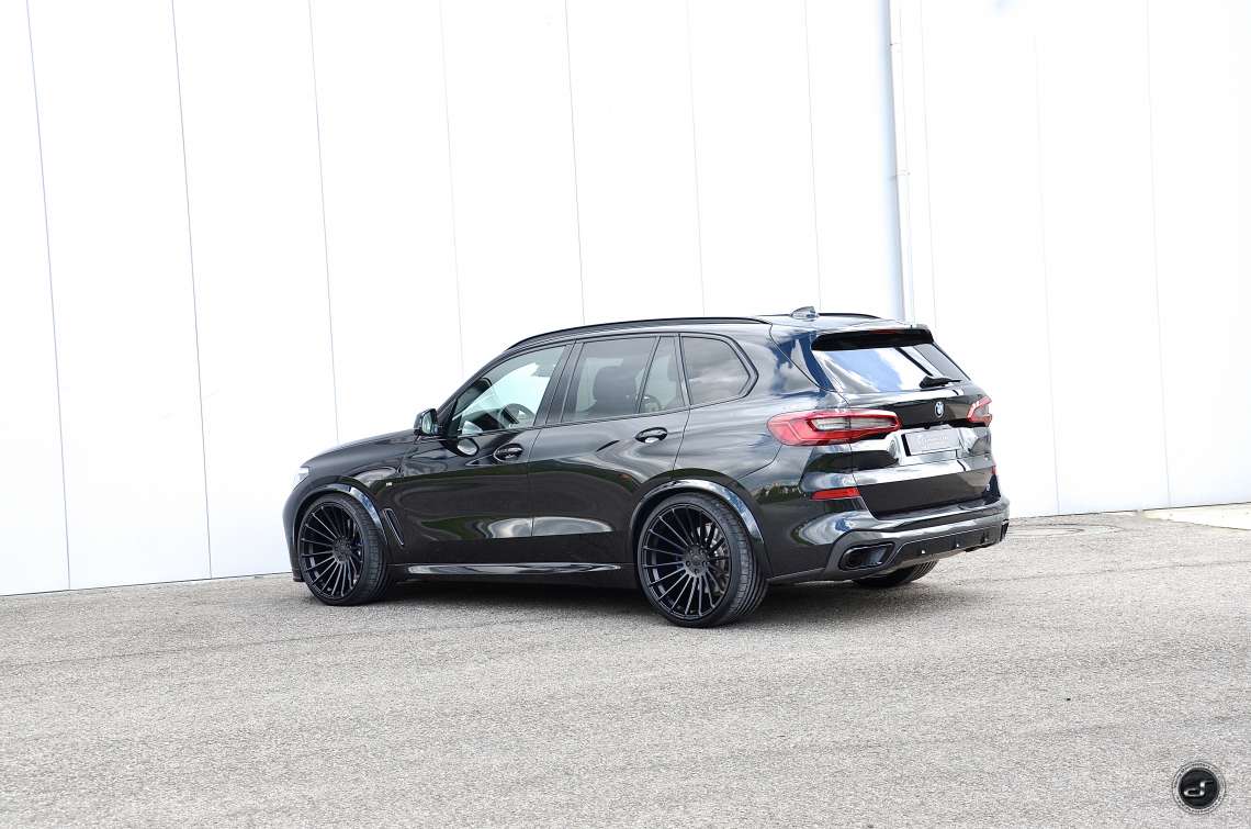 X5 G05 Black on Black  DSC_4530.jpg