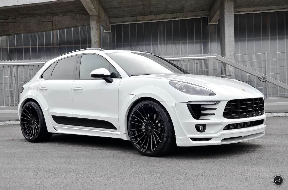 MACAN DIESEL S WIDEBODY DSC_8054.jpeg