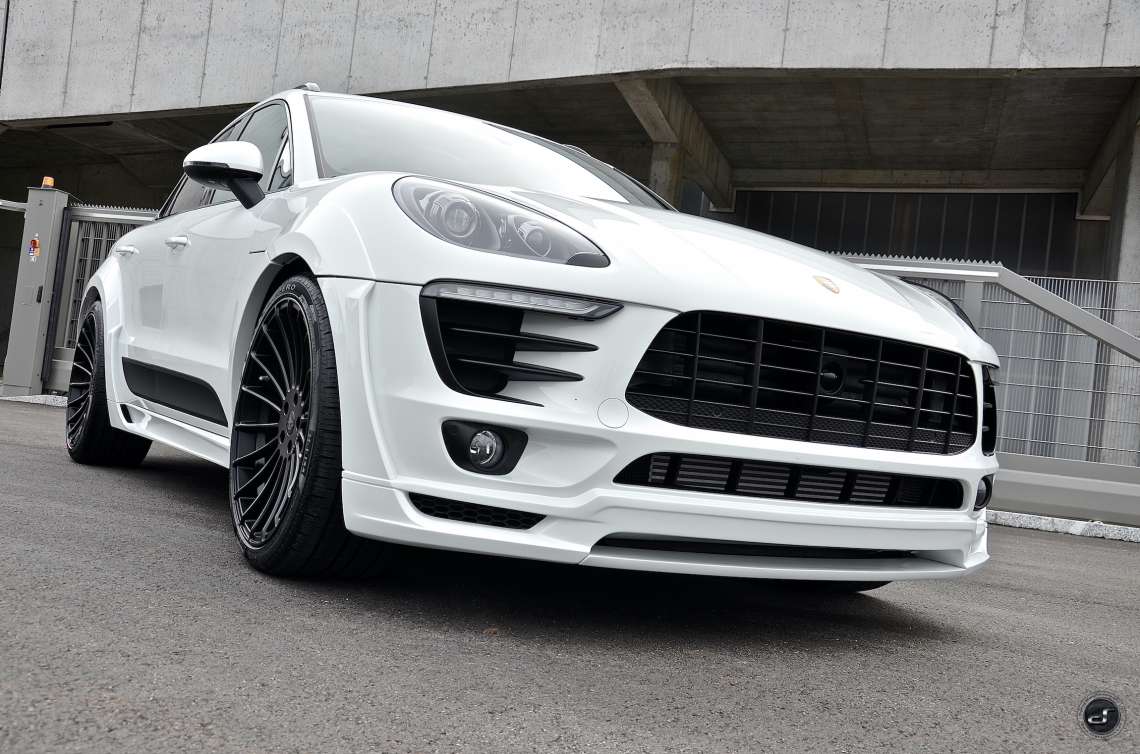 MACAN DIESEL S WIDEBODY DSC_8070.jpeg
