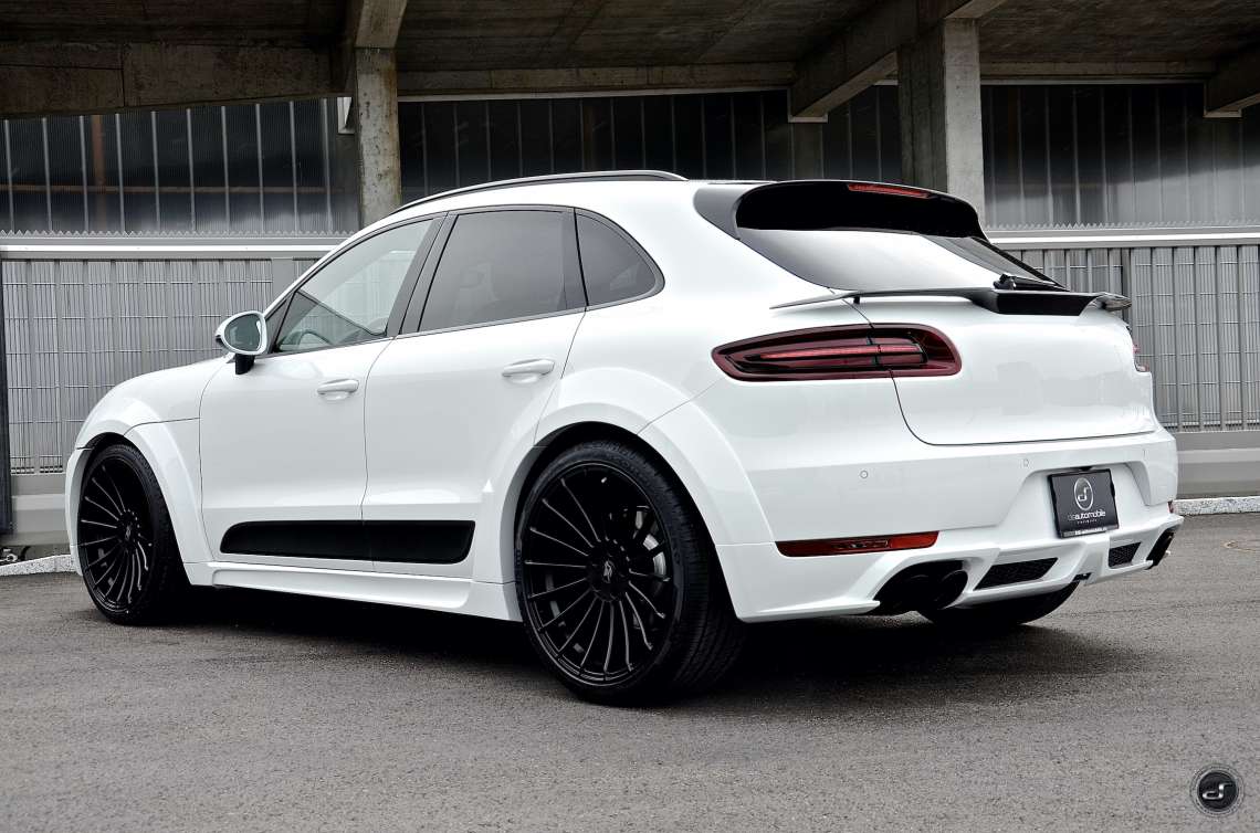 MACAN DIESEL S WIDEBODY DSC_8113.jpeg