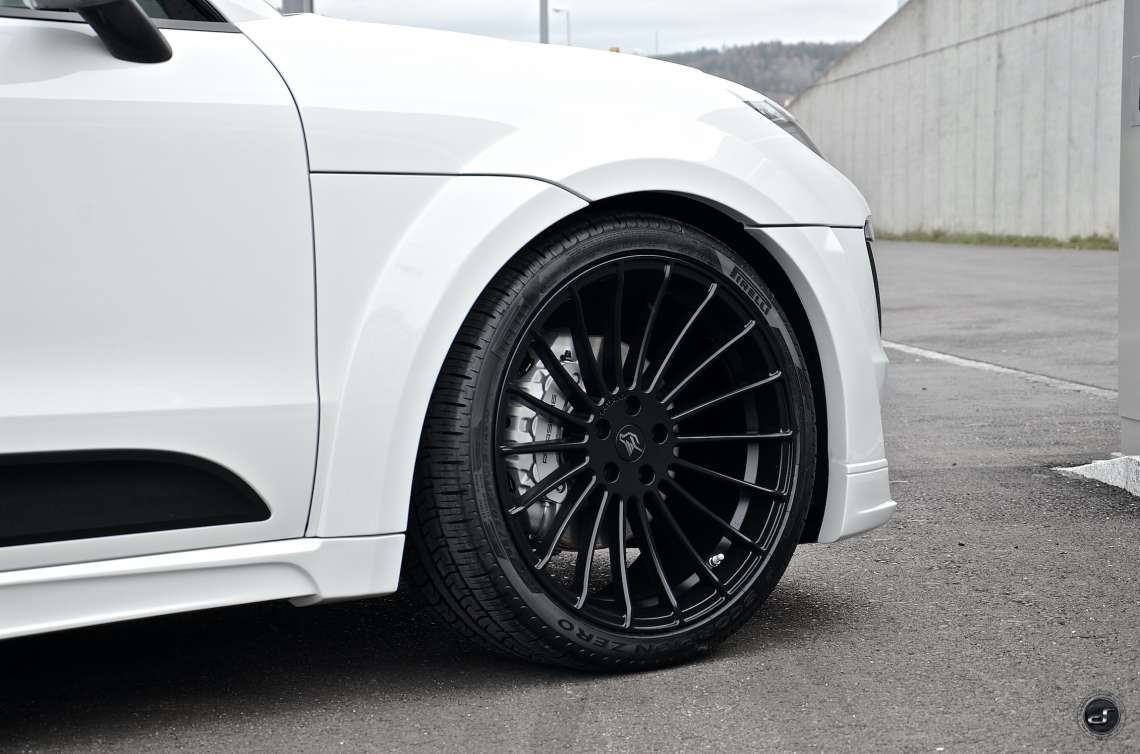 MACAN DIESEL S WIDEBODY DSC_8129.jpeg