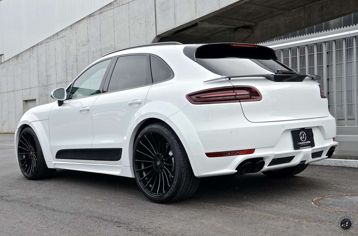 MACAN DIESEL S WIDEBODY DSC_8142.jpeg